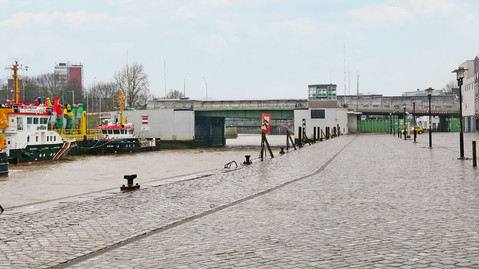 Sturmflutsperrwerk an der Geestemündung in Bremerhaven